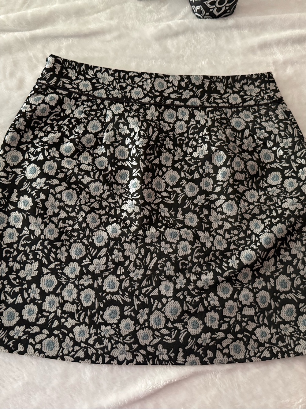 New Ann Taylor Loft Silver Metallic Blue Jacquard Floral Skirt 4 nwt - Picture 5 of 5